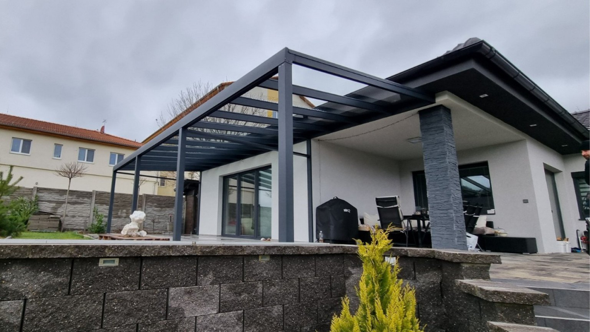 Elegantní design a okouzlující barva