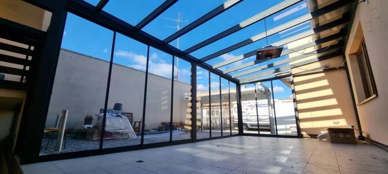 Hliníková pergola ROBUST + zasklení STANDARD - Nové Zámky